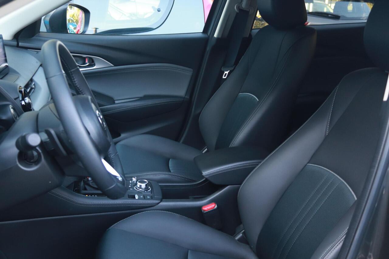 Mazda CX-3 2.0 SkyActiv-G 121 Luxury / AUTOMAAT / CAMERA / HALF LEDER / TREKHAAK