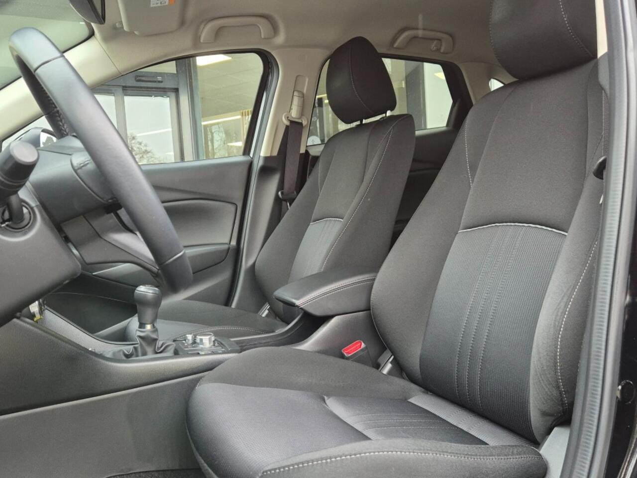 Mazda CX-3 SKYACTIV-G 2.0 120 6MT SPORTIVE / Carplay