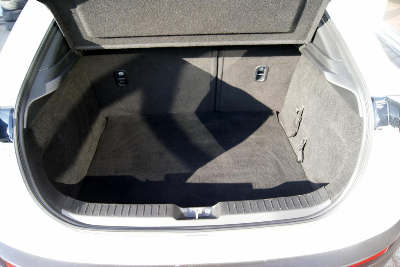 Mazda CX-30 2.0 e-SkyActiv-G M Hybrid Comfort Clima,Cruise,Navi,360camera,RIJKLAARPRIJS!!