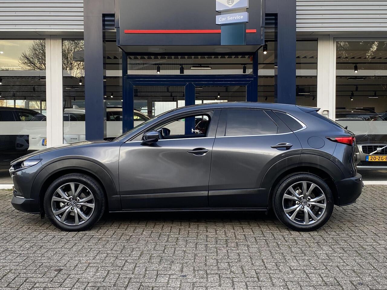 Mazda CX-30 2.0 e-SkyActiv-X M Hybrid Luxury / Automaat / NL-Auto / 1e-Eigenaar / Adaptieve Cruise-Control Stop&Go / Stoelverwarming / Stuurverwarming / Elektr.-Stoelen met Geheugen / Climate-Control / Apple-Carplay & Android-Auto / Head-Up-Display / DAB Radio-Blueto