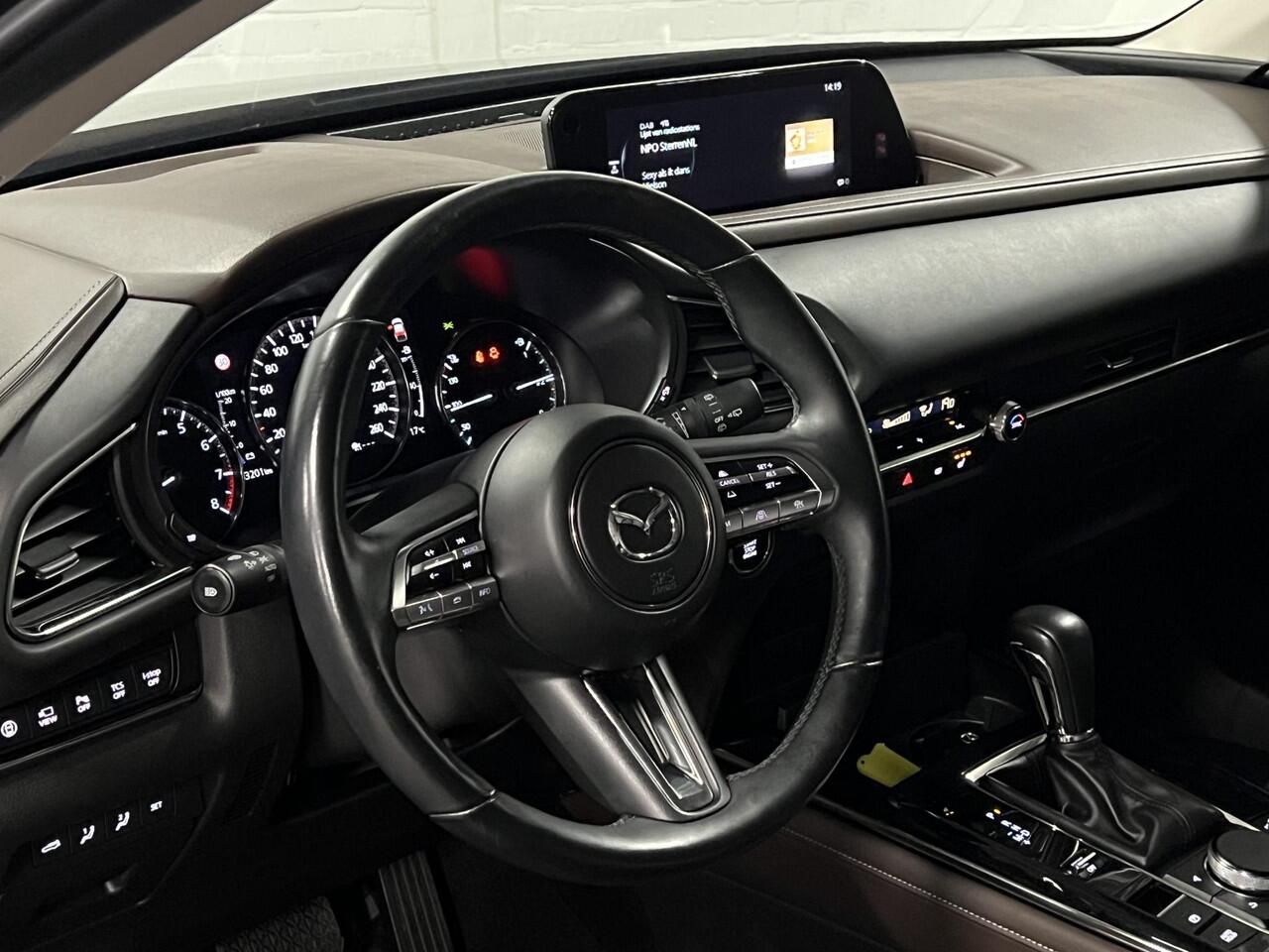 Mazda CX-30 2.0 e-SkyActiv-X M Hybrid AWD Luxury Trekhaak | Adapt. cruise | Stoel-/stuurverwarming | Carplay | 360 camera | Leder