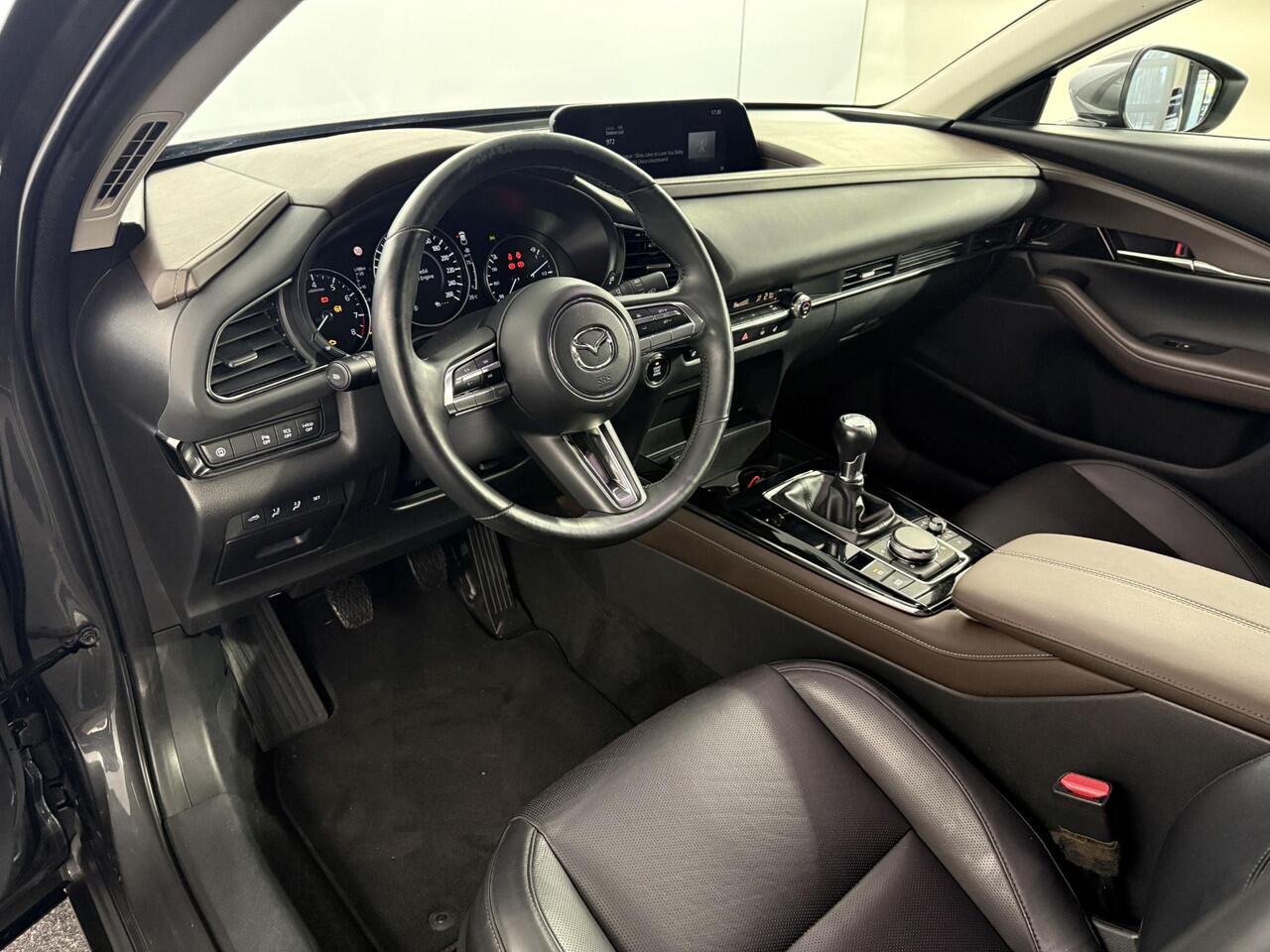 Mazda CX-30 2.0 e-SkyActiv-X M Hybrid Luxury / NL auto / Voll. historie / Leder / Navi / Bose