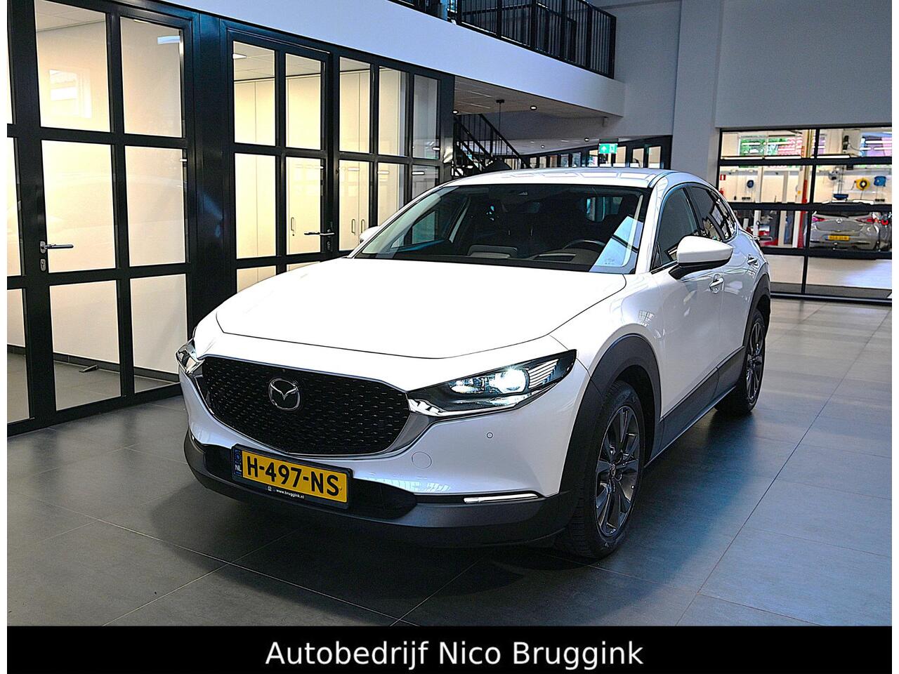 Mazda CX-30 e-SkyActiv-X 180 6MT Luxury met I-activsense *Dealeronderhouden* *All-in prijs*