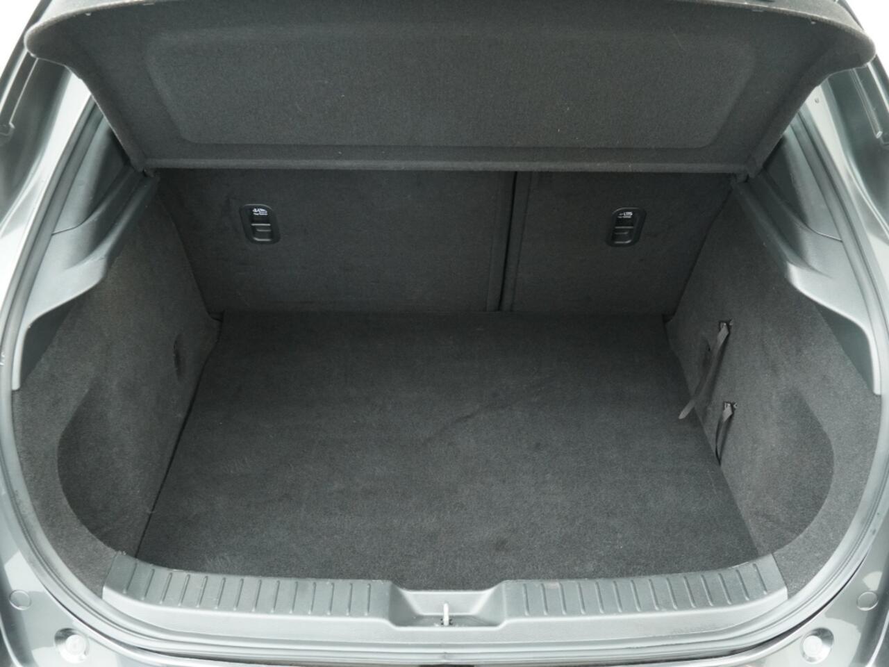 Mazda CX-30 SKYACTIV-X 180 Automaat Comfort 18" / Trekhaak