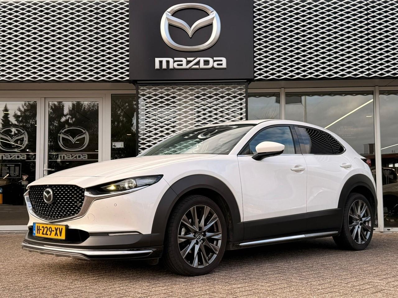 Mazda CX-30 2.0 e-SkyActiv-X M Hybrid Luxury AUTOMAAT | SCHUIFKANTELDAK | 360 CAMERA | AFNEEMBARE TREKHAAK | AERO PACK |