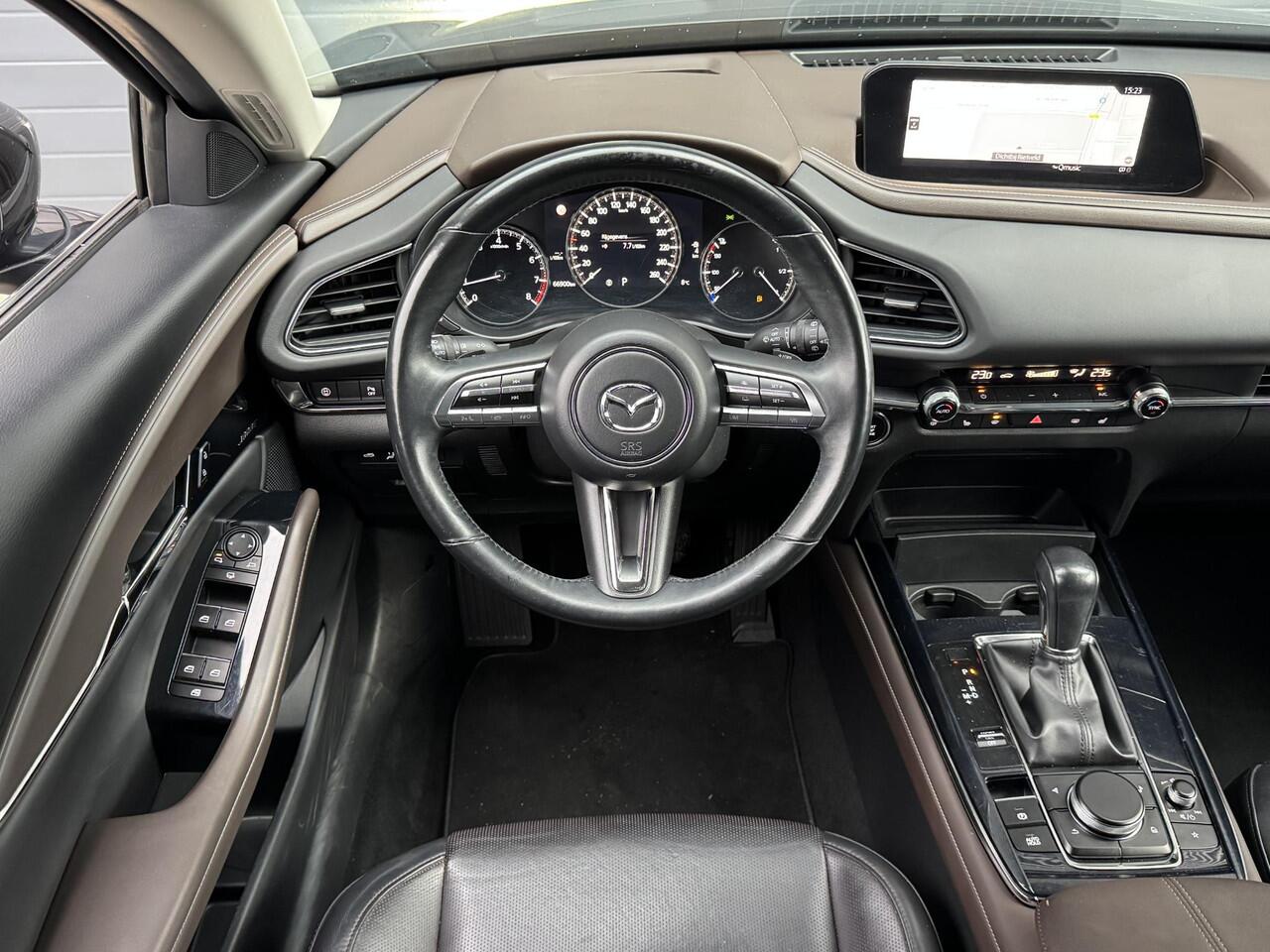 Mazda CX-30 2.0 E-SKYACTIV M HYBRID LUXURY I AUTOMAAT I P-CAMERA I CLIMATE CONTROL I APPLE CARPLAY I LEDEREN BEKLEDING