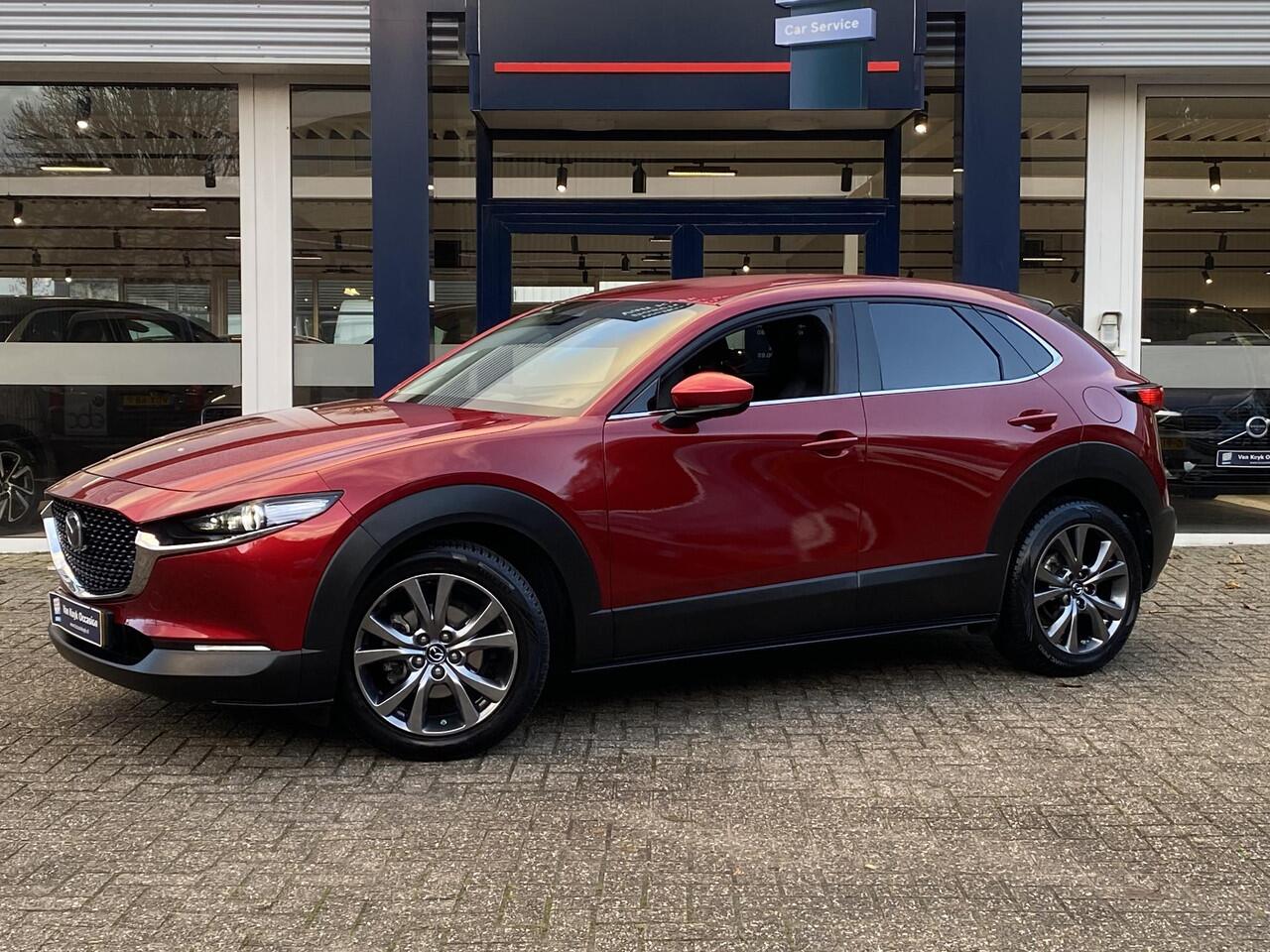 Mazda CX-30 2.0 e-SkyActiv-X M Hybrid Luxury / Automaat / NL-Auto / 1e-Eigenaar / Adaptieve Cruise-Control Stop&Go / Stoelverwarming / Stuurverwarming / Elektr.-Stoelen met Geheugen / Climate-Control / Apple-Carplay & Android-Auto / Head-Up-Display / Elektr.-Achterkl
