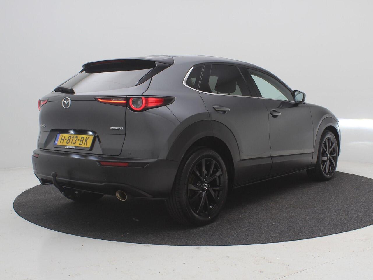Mazda CX-30 2.0 e-SkyActiv-X M Hybrid Luxury AUTOMAAT / Trekhaak / 1300kg Trekgewicht / Dealeronderhouden / Lederen Bekleding / HUD Display / Adaptieve Cruise Control /