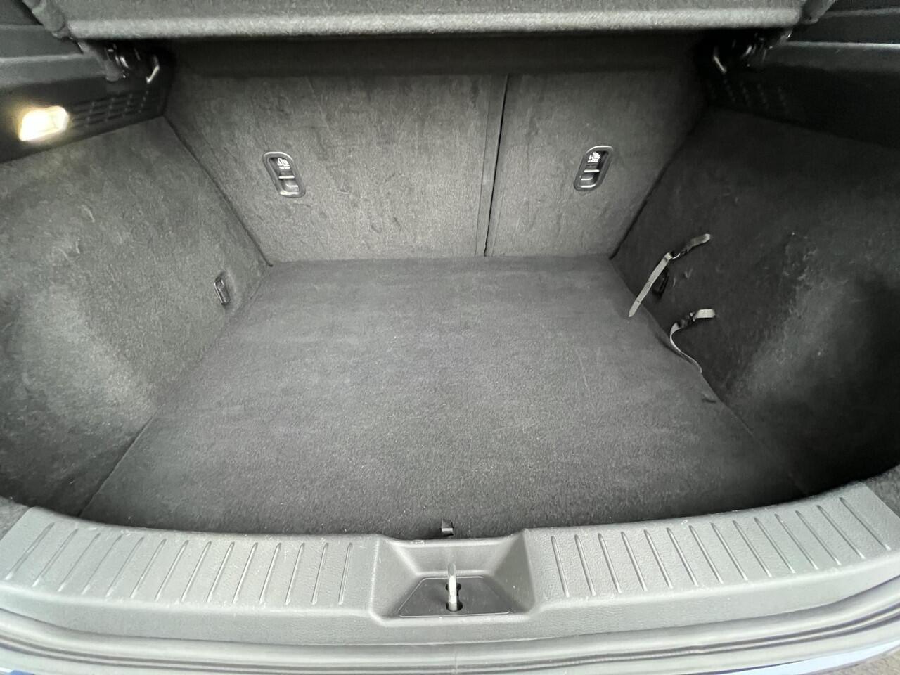 Mazda CX-30 2.0 e-SkyActiv-X M Hybrid AWD Luxury AUTOMAAT | TREKHAAK | 360 CAMERA | EL. A.KLEP | 18"VELGEN | AWD | APPLE CARPLAY | ADROID AUTO | STUUR- EN STOEL VERWARMING