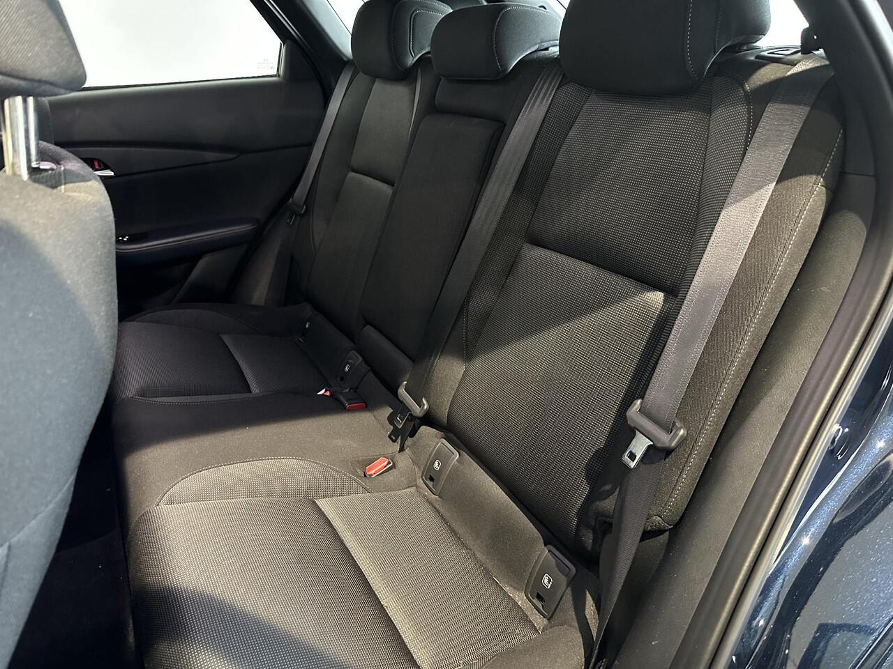 Mazda CX-30 2.0 e-SkyActiv-X M Hybrid Comfort AUTOMAAT | AFNEEMBARE TREKHAAK | NAVIGATIE | HEAD-UP DISPLAY | STOEL-/STUURVERWARMING