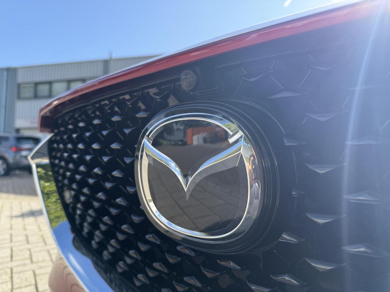 Mazda CX-30 2.0 e-SkyActiv-G M Hybrid Luxury | Bose | Head-up Display | Afneembare Trekhaak | Adaptief Cruise Control |