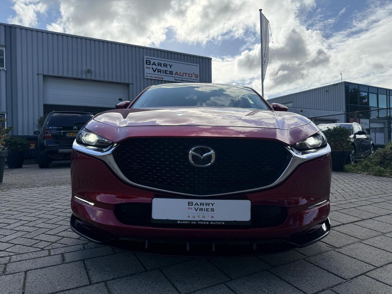 Mazda CX-30 2.0 e-SkyActiv-G M Hybrid Luxury | Bose | Head-up Display | Afneembare Trekhaak | Adaptief Cruise Control |