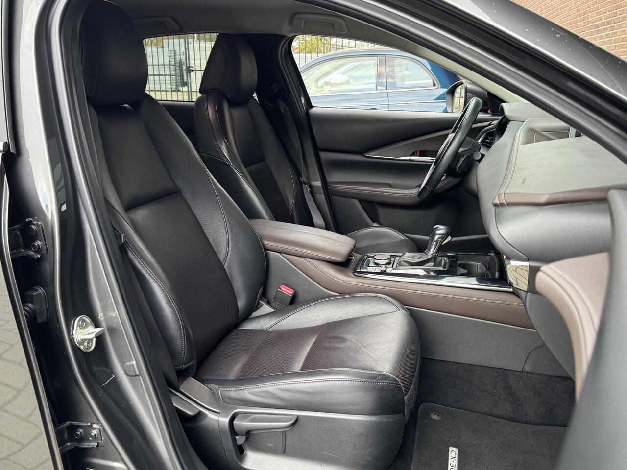 Mazda CX-30 2.0 E-SKYACTIV M HYBRID LUXURY I AUTOMAAT I P-CAMERA I CLIMATE CONTROL I APPLE CARPLAY I LEDEREN BEKLEDING