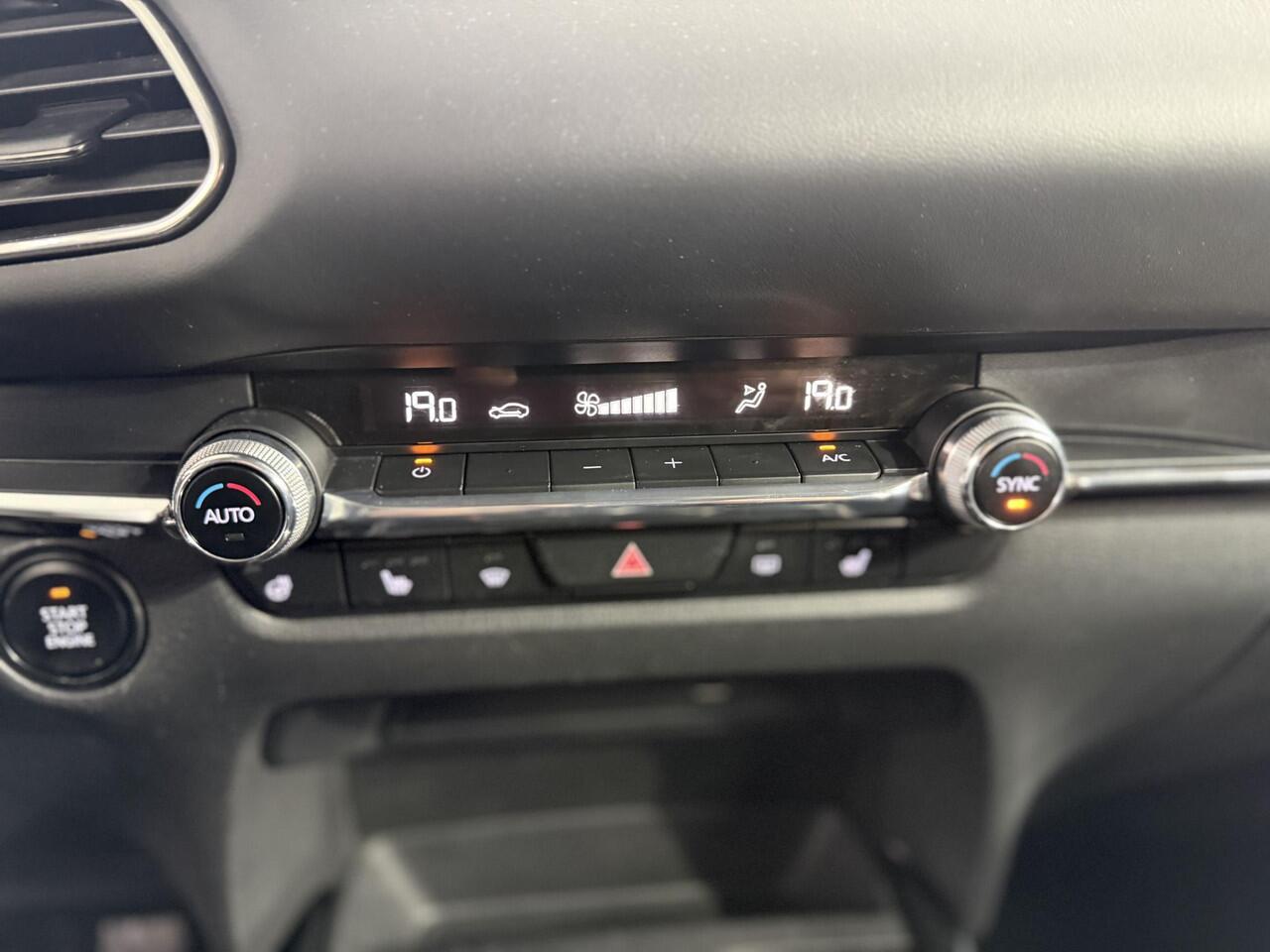 Mazda CX-30 2.0 e-SkyActiv-X M Hybrid Comfort / Bose / Trekhaak / NL auto / Camera / 180pk