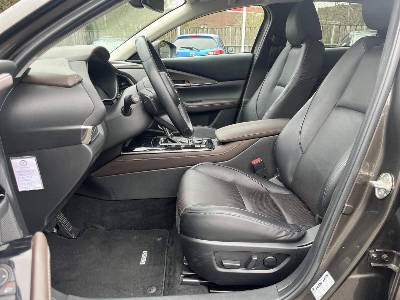 Mazda CX-30 2.0 e-SkyActiv-X M Hybrid Luxury | Trekhaak | Al weather banden |