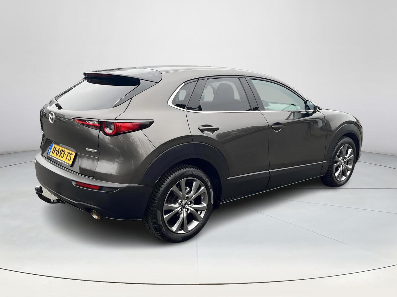 Mazda CX-30 2.0 e-SkyActiv-X M Hybrid Luxury | Trekhaak | Al weather banden |