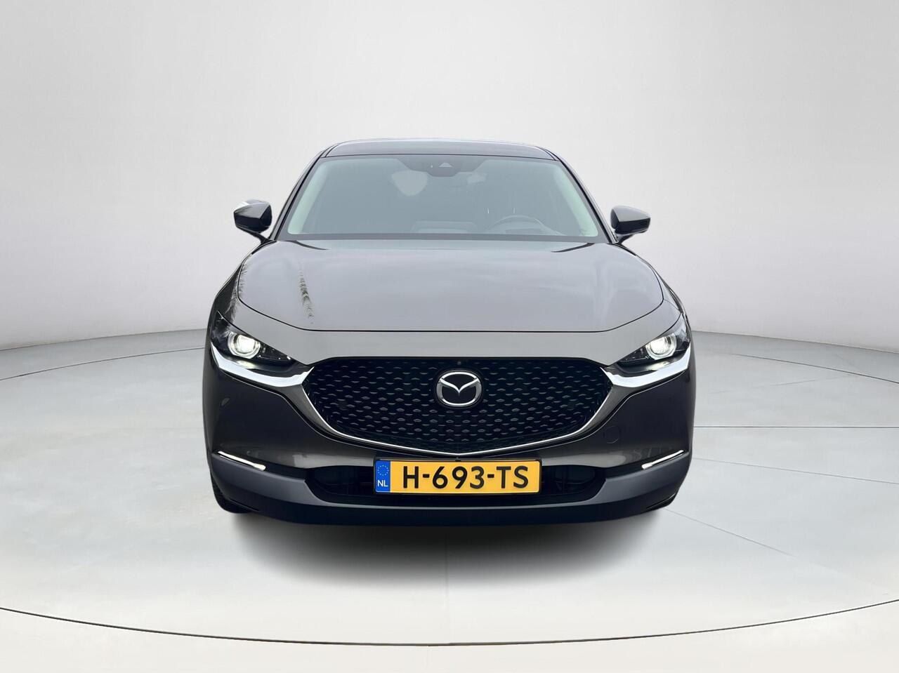 Mazda CX-30 2.0 e-SkyActiv-X M Hybrid Luxury | Trekhaak | Al weather banden |