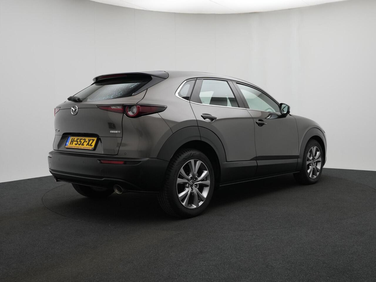 Mazda CX-30 2.0 SkyActiv-X Comfort met leer pakket en all-weather banden : dealer onderhouden