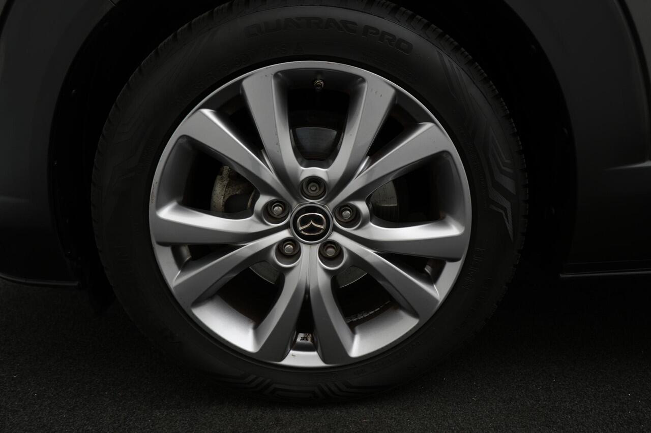 Mazda CX-30 2.0 SkyActiv-X Comfort met leer pakket en all-weather banden : dealer onderhouden