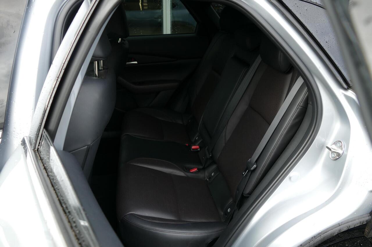 Mazda CX-30 2.0 e-SkyActiv-X M Hybrid Luxury |I-activsense Pack | Sunroof | Rijklaarprijs |