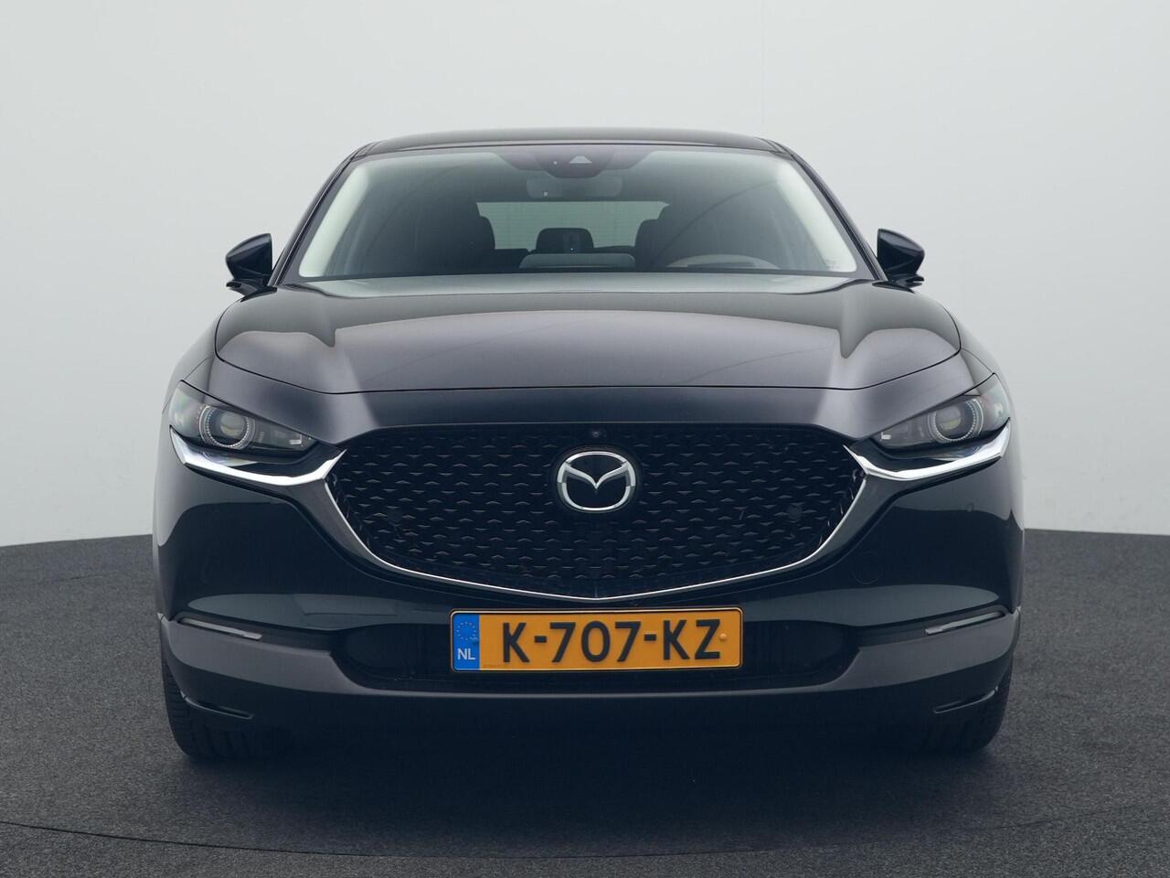 Mazda CX-30 2.0 e-SkyActiv-X Luxury i-Activesense automaat met afneembare trekhaak : dealer onderhouden