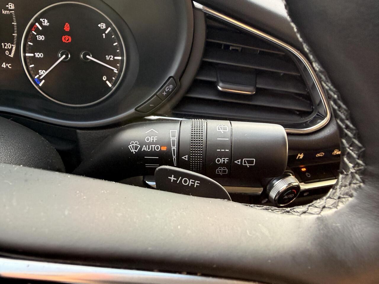 Mazda CX-30 2.0 e-SkyActiv-X M Hybrid Sportive | BOSE | HEAD UP DISPLAY | ACHTERUITRIIJ CAMERA |