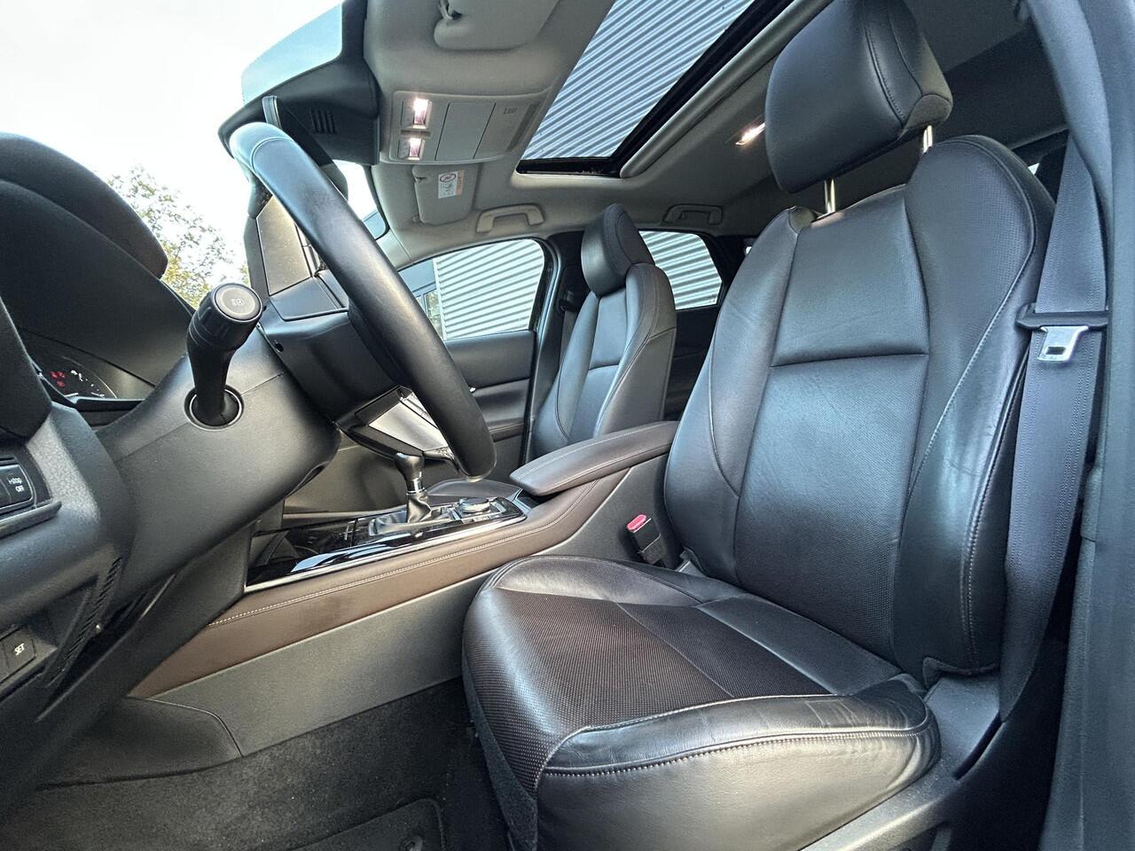 Mazda CX-30 2.0 e-SkyActiv-X M Hybrid Luxury | Camera | Leder | Sunroof |