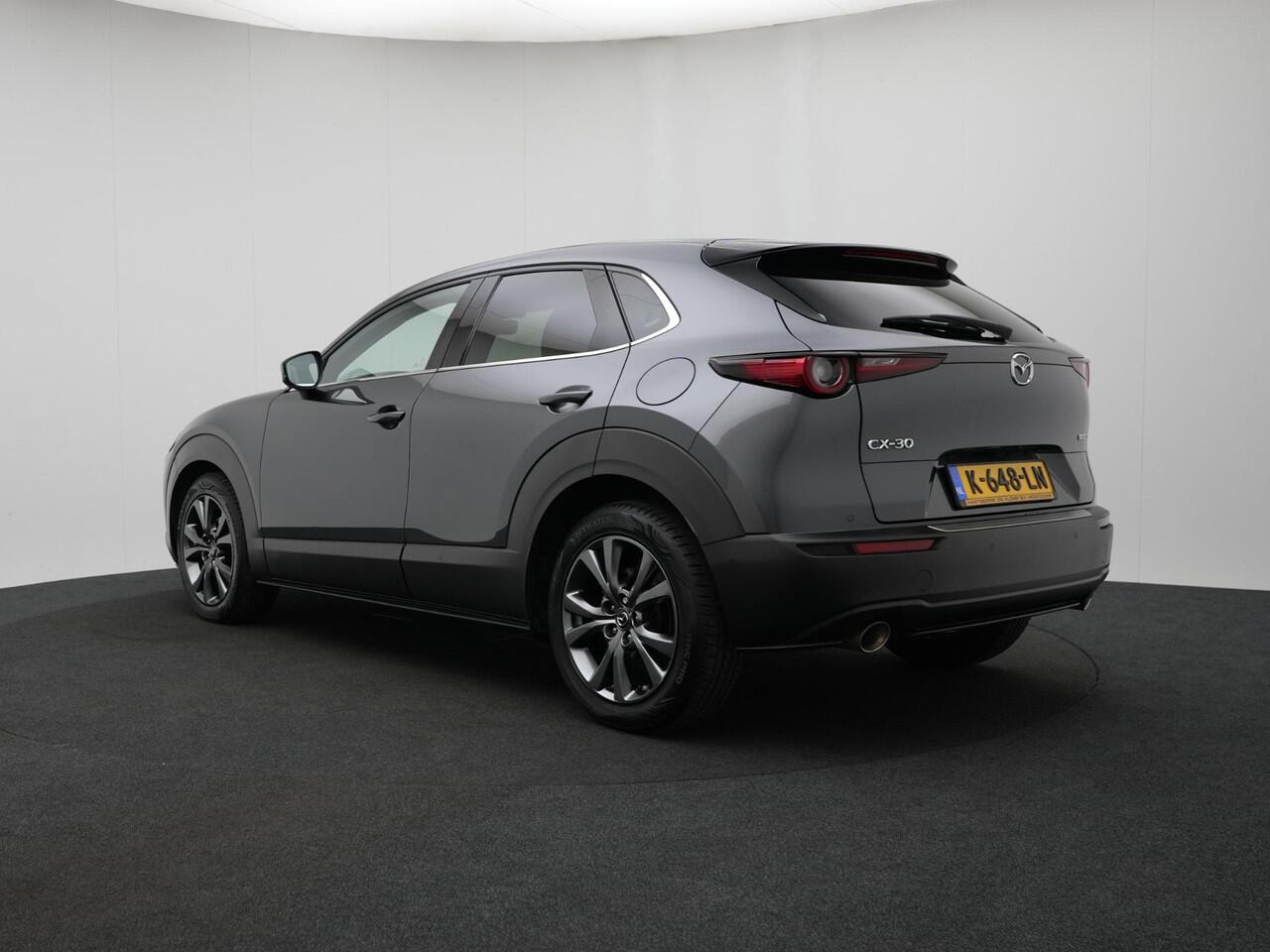 Mazda CX-30 2.0 e-SkyActiv-X Luxury i-Activesense automaat met Sunroof en all-weather banden : dealer onderhouden