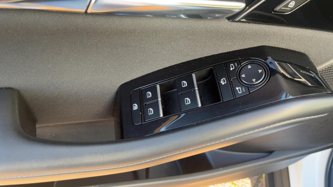 Mazda CX-30 2.0 E Sportive Hybride , Bose, Navi, Stoelverw, trekhaak 31.000k