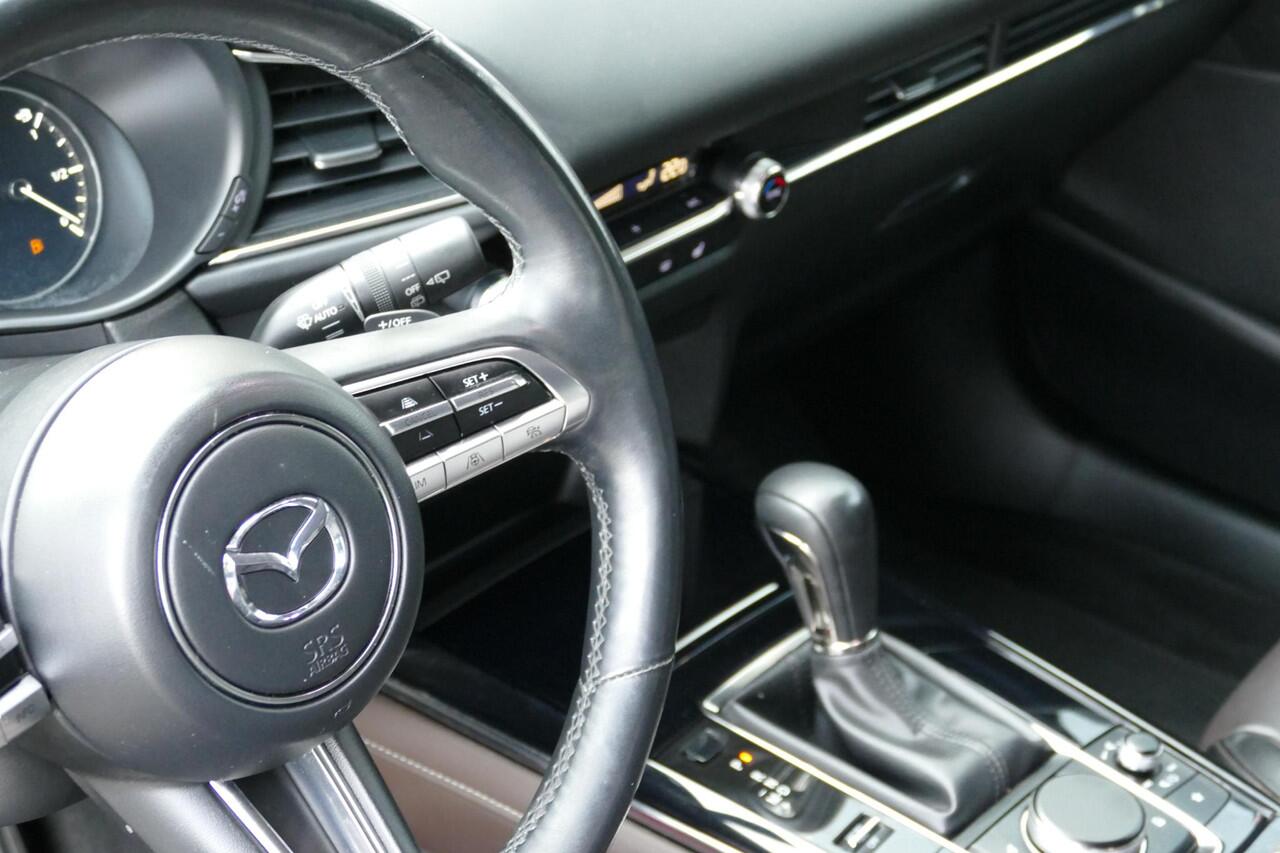 Mazda CX-30 2.0 e-SkyActiv-X M Hybrid Luxury | I-Activsense Pack | Lederen stoelen | Camera | Rijklaaprijs |