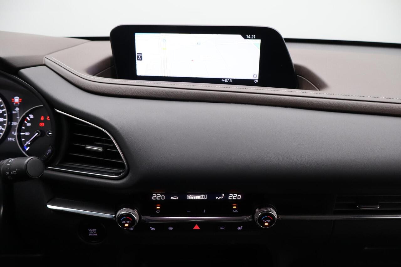 Mazda CX-30 2.0 e-SkyActiv-X M Hybrid Comfort |Leer | Trekhaak | Stuurverwarming | Stoel verwarming | HUD | Navi | GARANTIE