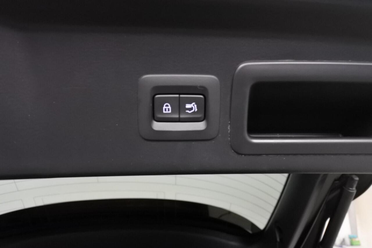 Mazda CX-30 2.0 X 186pk Automaat Luxury i-Activsense 360°