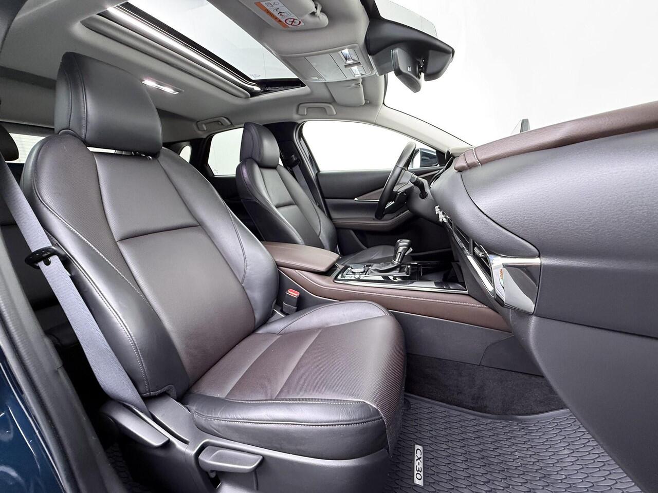 Mazda CX-30 2.0 e-SkyActiv-X M Hybrid Luxury