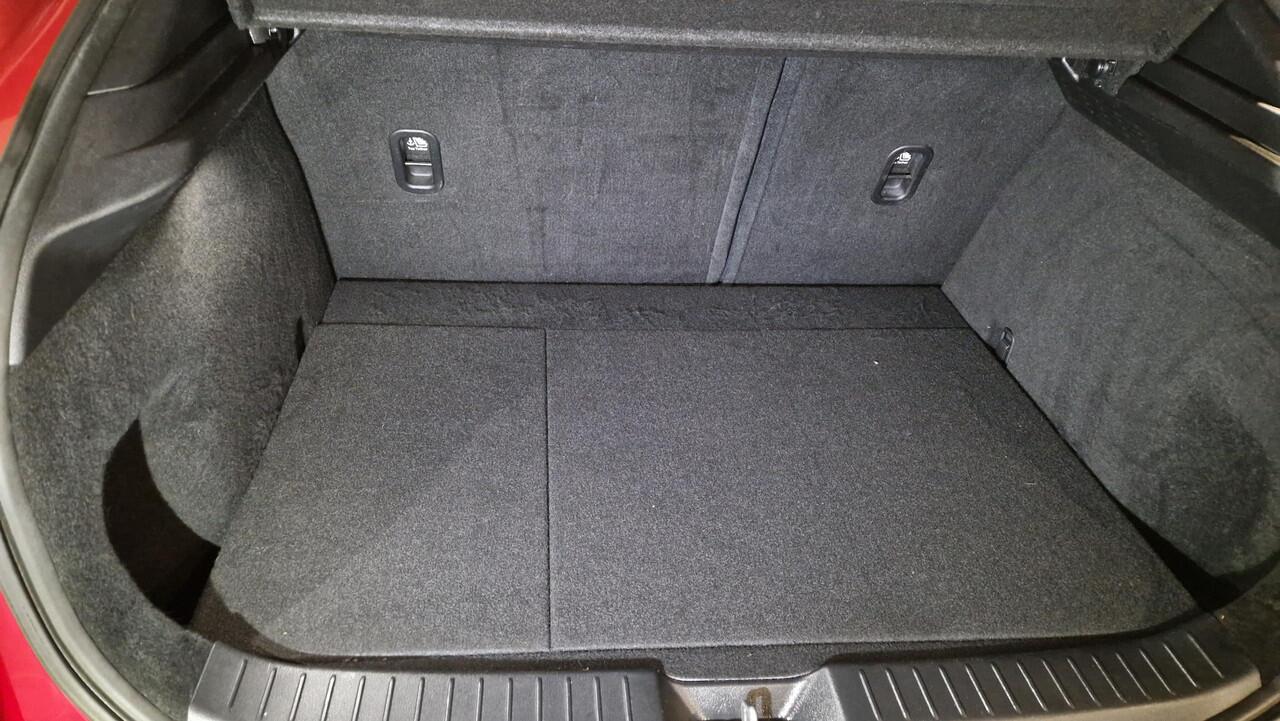 Mazda CX-30 2.0 e-SkyActiv-G M Hybrid Comfort | Bose | Navigatie | Head-Up | Stoelverwarming |
