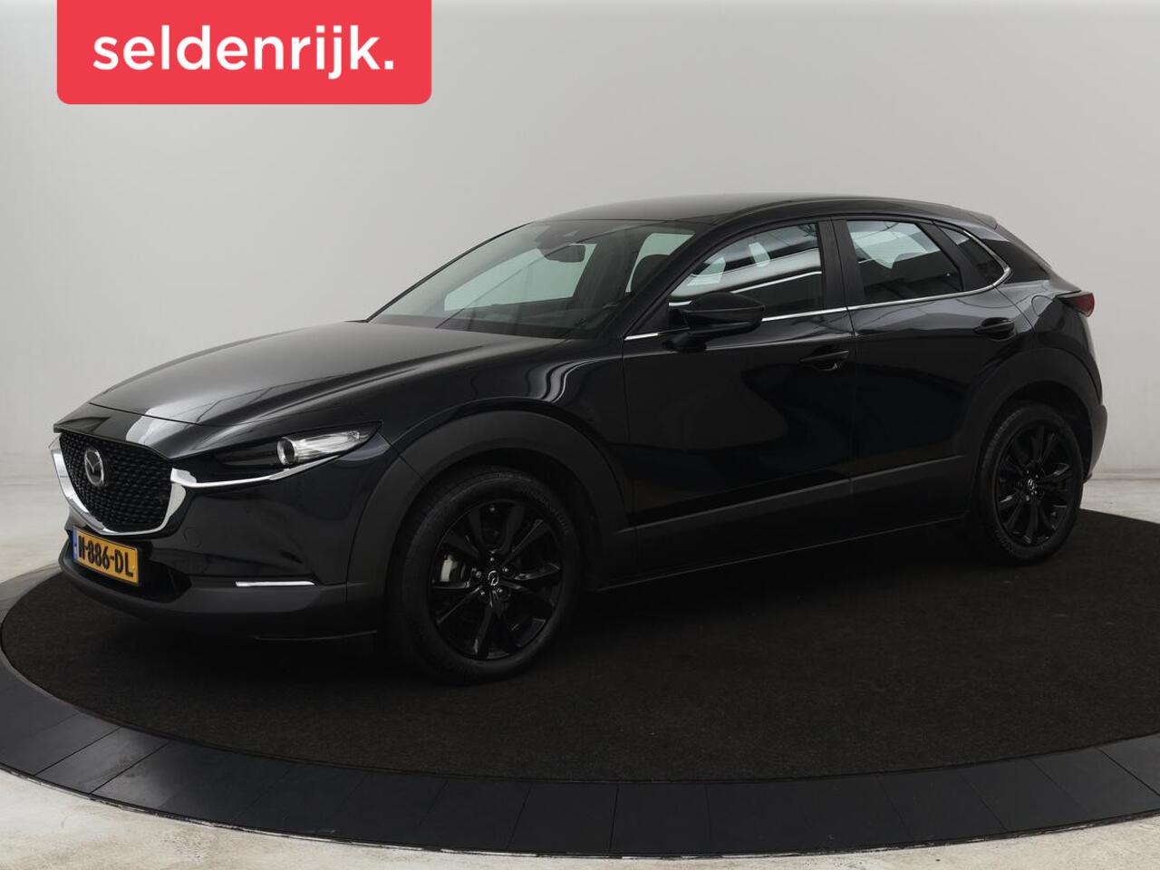 Mazda CX-30 2.0 e-SkyActiv-X M Hybrid Comfort | Stoelverwarming | Head-Up | Camera | Carplay | Adaptive cruise | Navigatie | Stuurverwarming | 18'' | Keyless | Full LED | Climate control