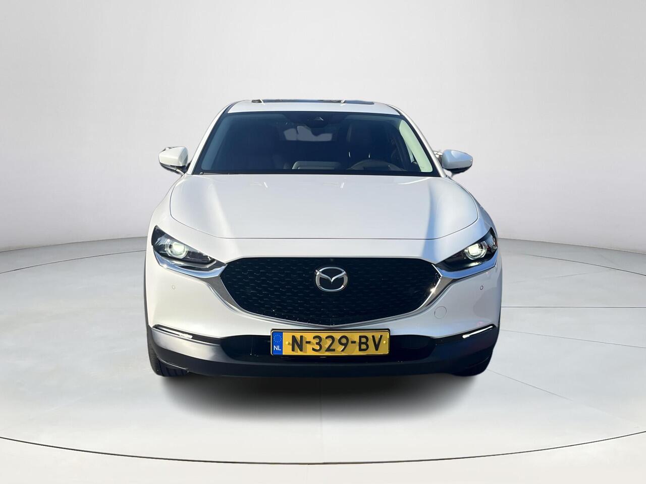 Mazda CX-30 2.0 e-SkyActiv-X M Hybrid Luxury | Elektrisch glazen schuif-/kanteldak | Trekhaak |