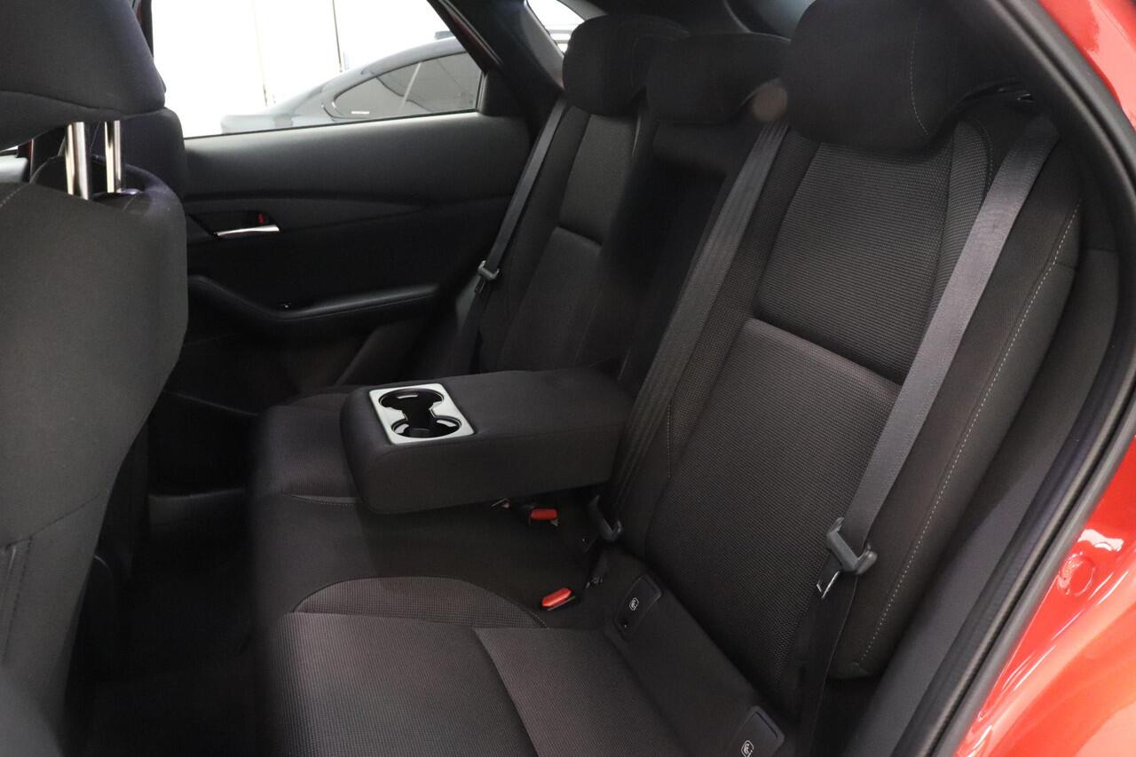 Mazda CX-30 2.0 e-SkyActiv-X M Hybrid Comfort | Camera | Adaptieve cruise | Navigatie | Stuur & stoel verwarming |