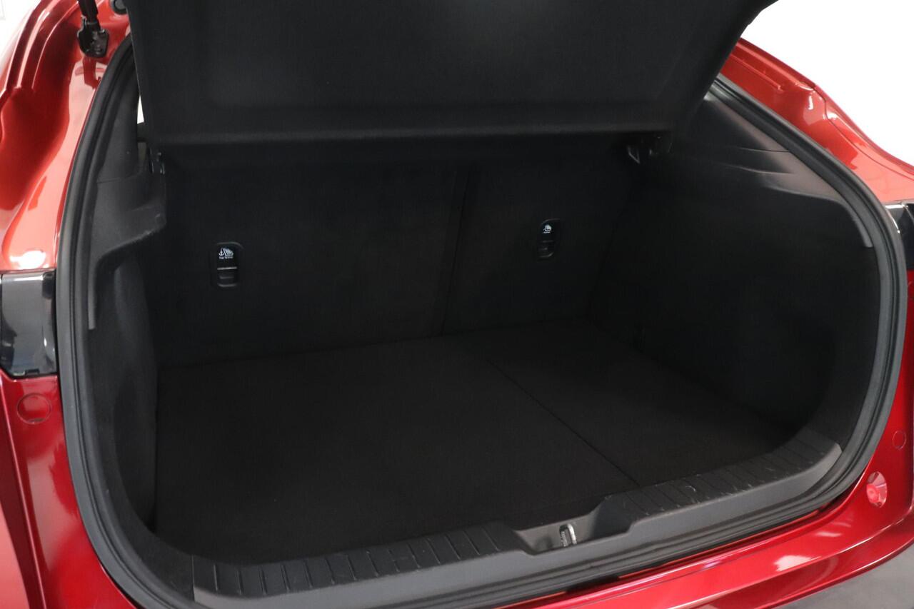 Mazda CX-30 2.0 e-SkyActiv-X M Hybrid Comfort | Camera | Adaptieve cruise | Navigatie | Stuur & stoel verwarming |