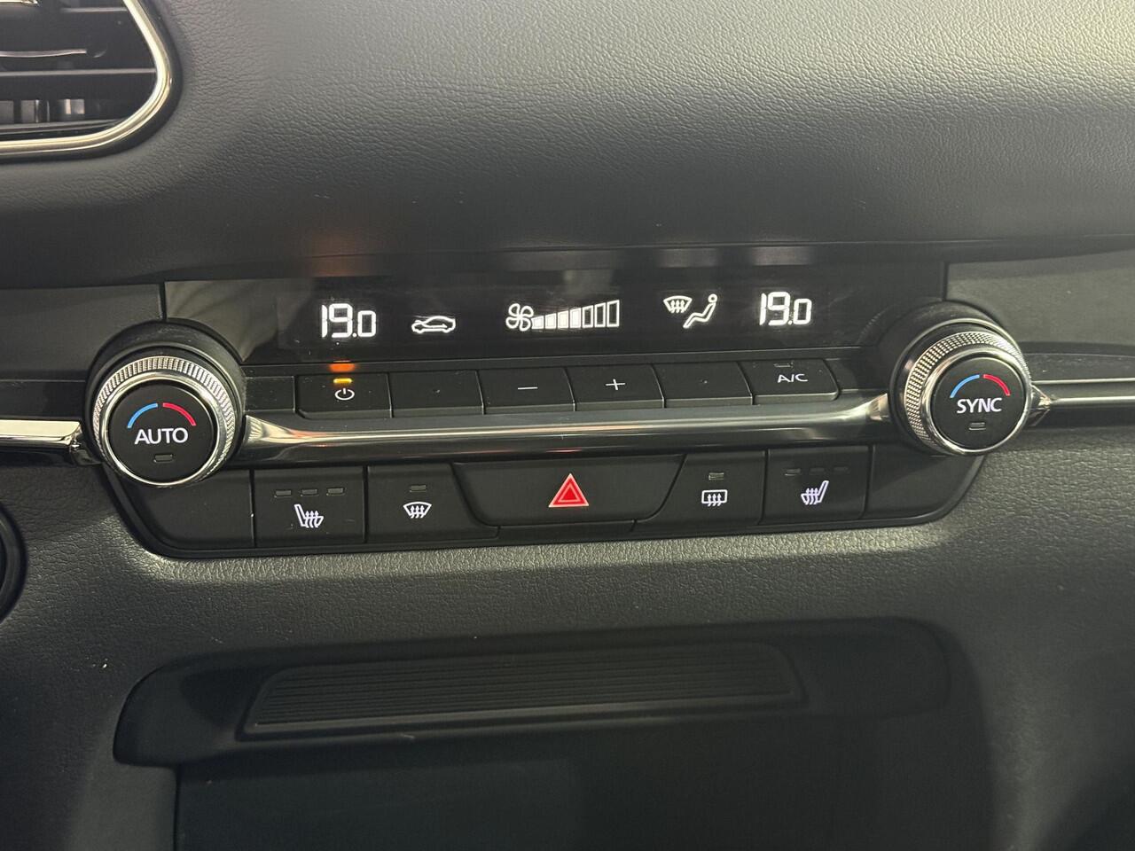 Mazda CX-30 2.0 e-SkyActiv-G M Hybrid Sportive / Automaat / Trekhaak / NL auto / Voll. onderhouden