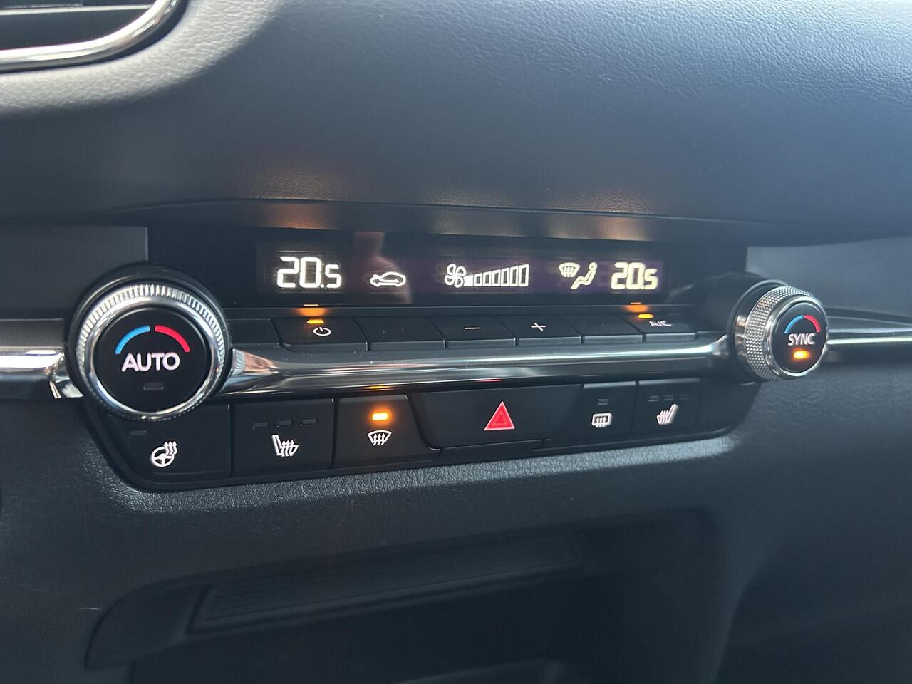 Mazda CX-30 2.0 e-SkyActiv-X M Hybrid Comfort | Trekhaak | Camera | Navi |