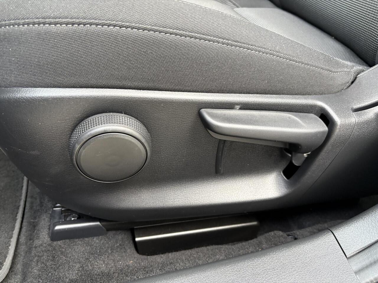 Mazda CX-30 2.0 e-SkyActiv-X M Hybrid Comfort Dealer onderhouden / 1e eigenaar / Trekhaak