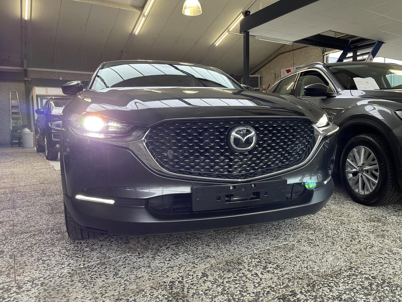 Mazda CX-30 2.0 e-SkyActiv-G M Hybrid Luxury NAV | ADAPTIVE CRUISE CONTROL | Ap­ple Car­Play & An­droid Auto | STOELVERW. | CAMERA