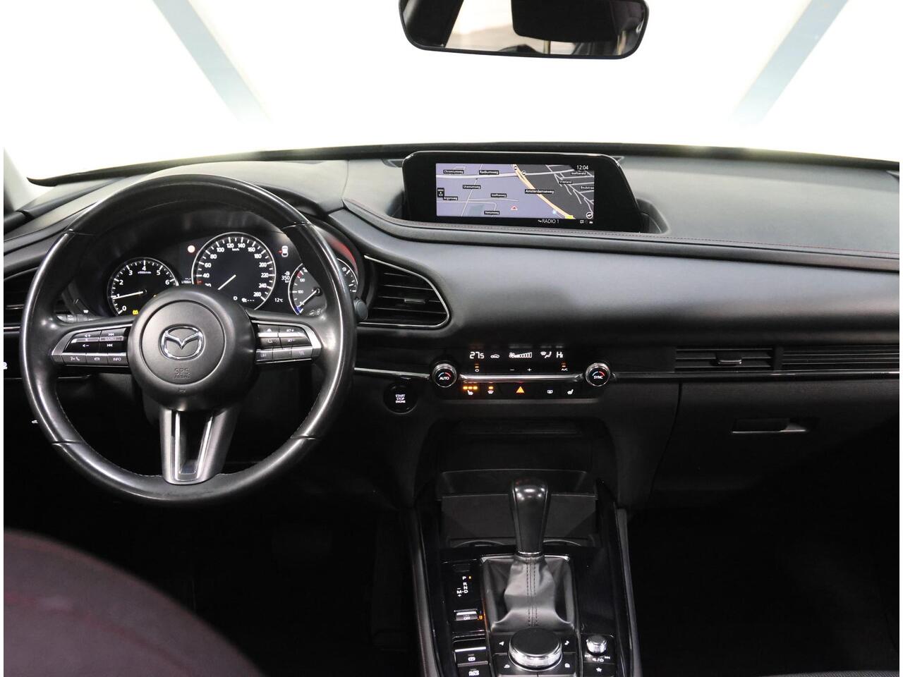 Mazda CX-30 186pk M Hybrid Sportive | 1ste eigenaar | Armsteun | Camera | StuurVerwarming | Adaptieve Cruise Control | Climate Control | Navigatie | Dodehoekdetectie | AUTOMAAT | Elektrische Achterklep | AppleCarplay/AndroidAuto