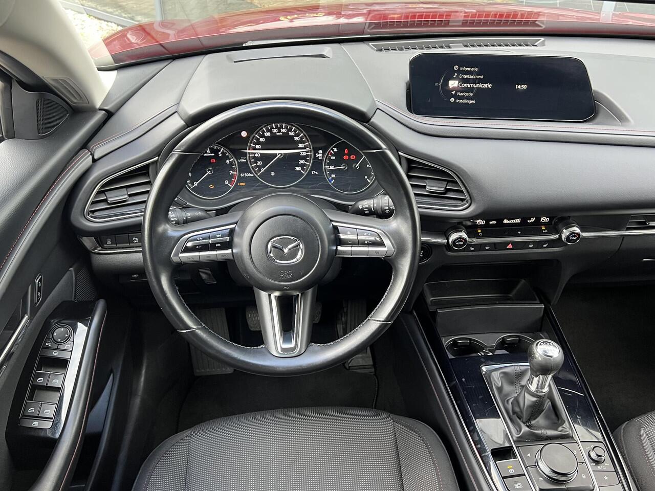 Mazda CX-30 2.0 e-SkyActiv-X 186pk M Hybrid Homura 1e EIGENAAR | NED. AUTO |* 6JAAR GARANTIE | DODEHOEKDETECTIE | ACHTERUITRIJCAMERA | PARKEERSENSOREN V+A | NAVIGATIE | ELEKTR. ACHTERKLEP |