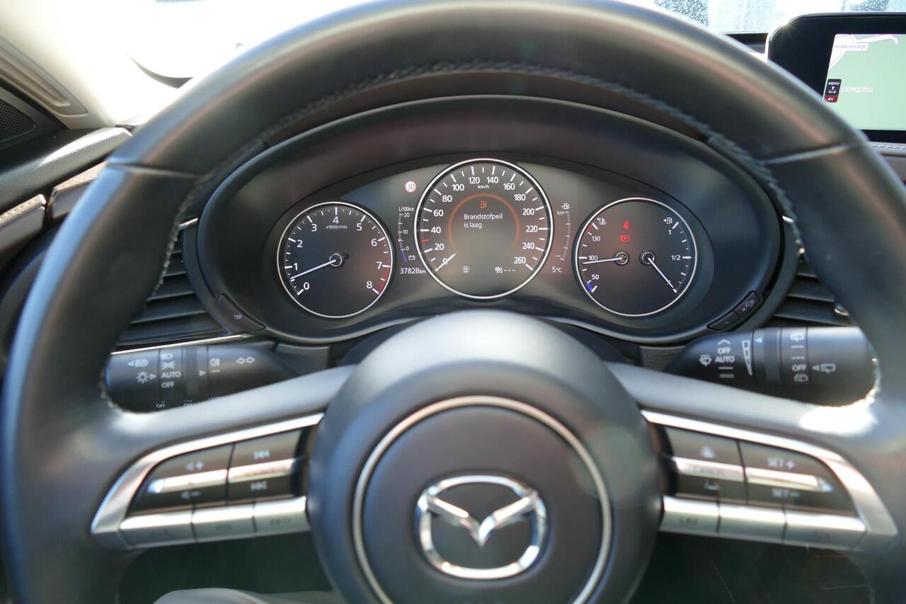 Mazda CX-30 2.0 e-SkyActiv-X M Hybrid Luxury | Trekhaak | Camera | Stuurverwarming | Rijklaarprijs