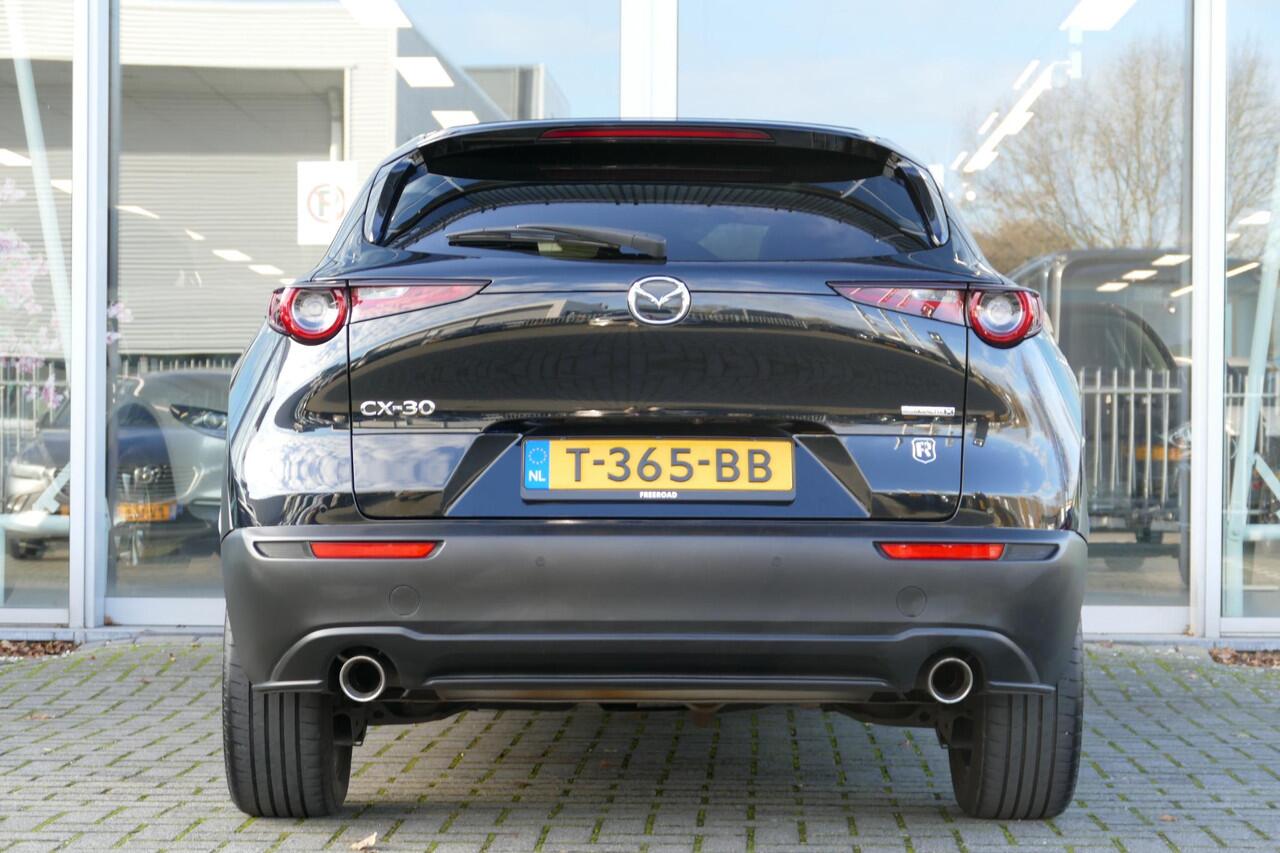 Mazda CX-30 2.0 e-SkyActiv-X M Hybrid Luxury | Schuifkanteldak | I-Activense pakket | Stuurwielverwarming | Rijklaarprijs |
