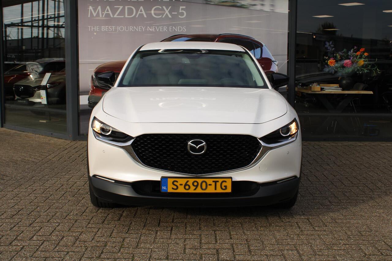 Mazda CX-30 2.0 e-SkyActiv-G 150 Homura , Trekhaak, Navi, Adap.Cruise, Clima, Camera, Apple Carplay, Android Auto, Stoelverwarming, Elek.Achterklep, LMV 18 Inch, PDC, HUD, LKA, BSM