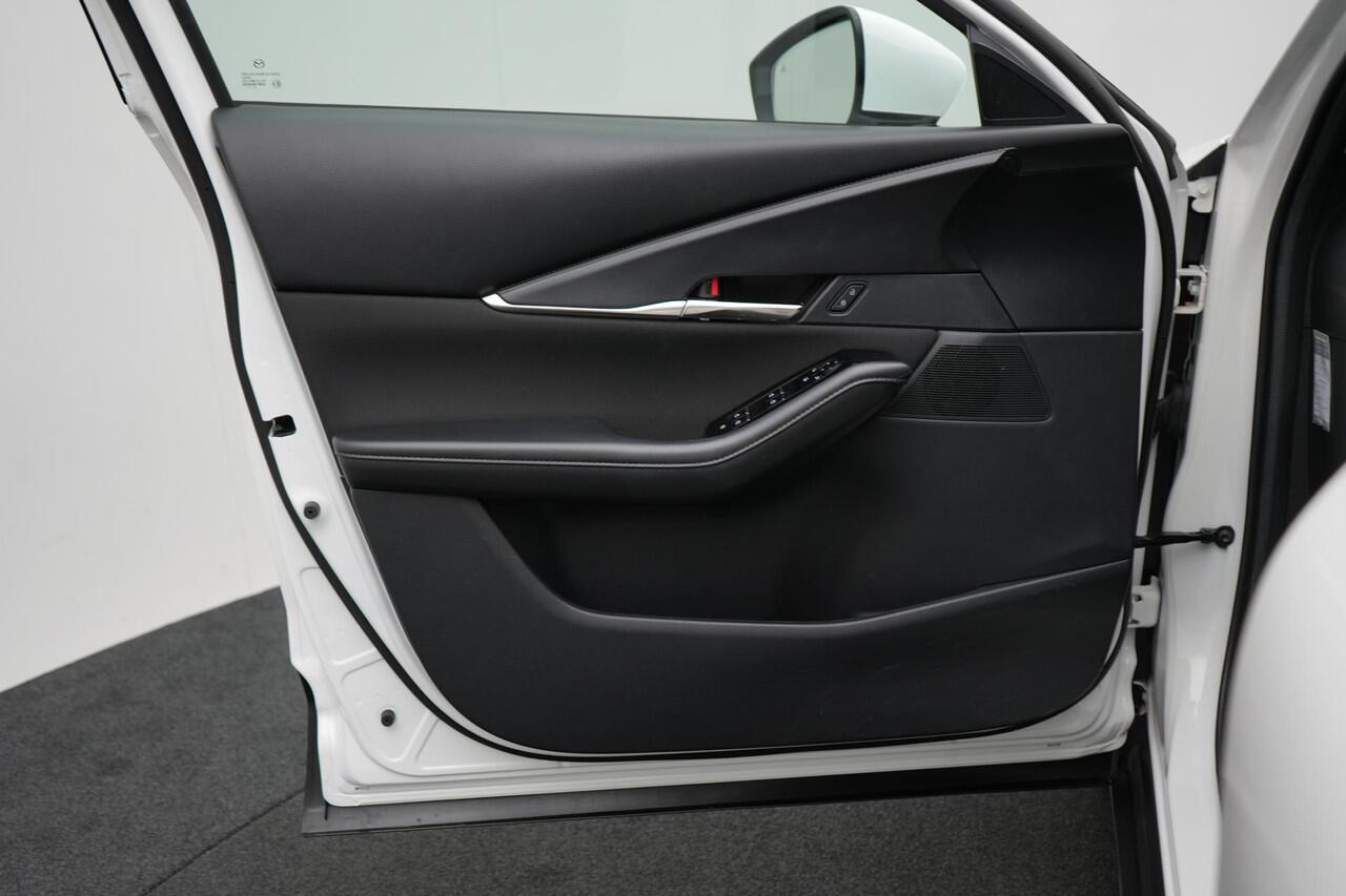 Mazda CX-30 2.0 e-SkyActiv-G Comfort met afneembare trekhaak : dealer onderhouden