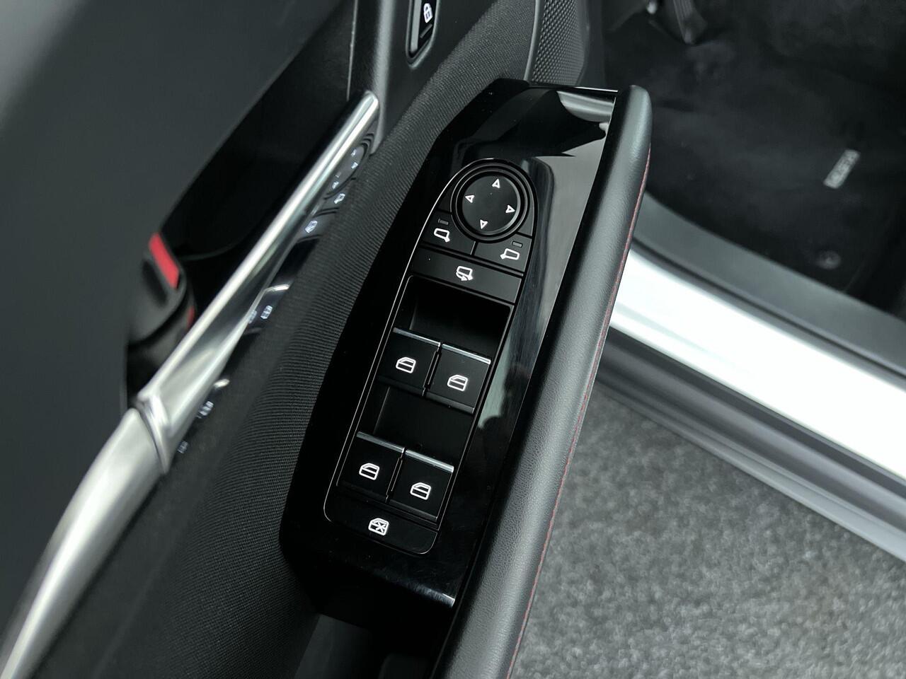 Mazda CX-30 2.0 e-SkyActiv-X Homura | Rijklaar | Dealeronderhouden | Navigatie | Elektr. Achterklep