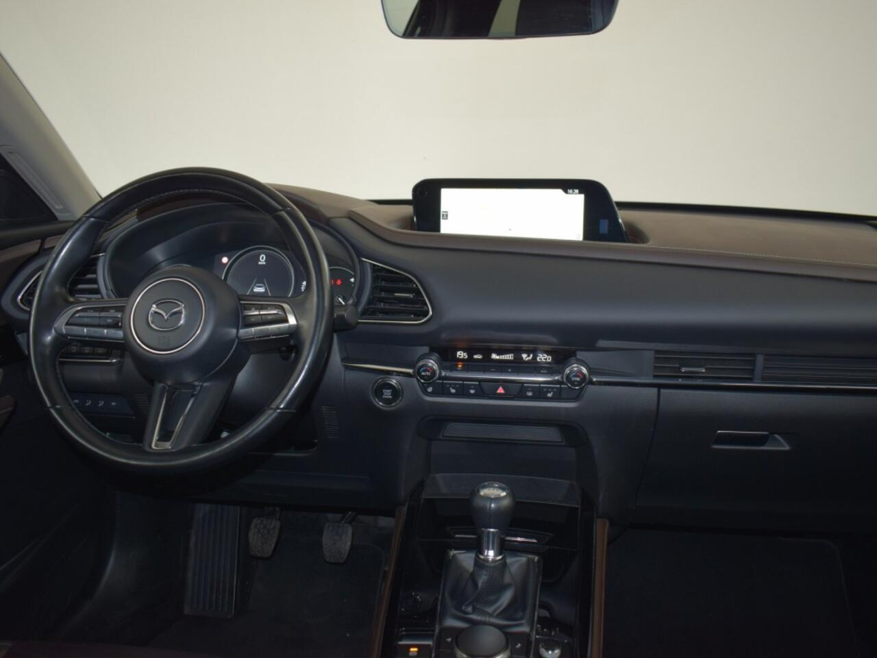 Mazda CX-30 2.0 eSA-X LUXURY LEER NAVI 18"LMV CAMERA